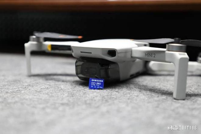 ro Plus MicroSD存储卡不朽情缘网站外出航拍好伴侣带上三星P(图2)