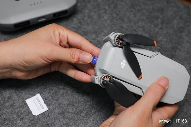 ro Plus MicroSD存储卡不朽情缘网站外出航拍好伴侣带上三星P(图5)